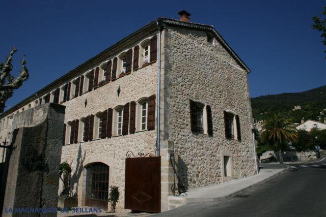 La Magnanerie De Seillans Bed and Breakfast Εξωτερικό φωτογραφία